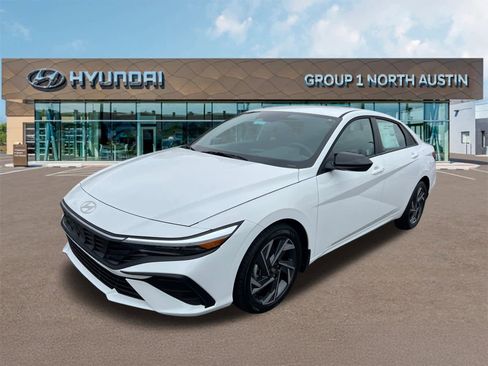 New 2025 Hyundai Elantra Sport image 3