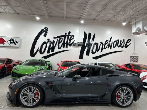 Used 2017 Chevrolet Corvette Z06 image 2