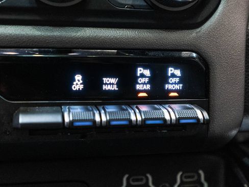 Used 2019 RAM 1500 Big Horn AWD/4WD image 26