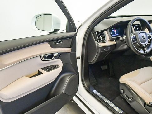 New 2026 Volvo XC90 B5 Plus w/ Protection Package AWD/4WD image 27