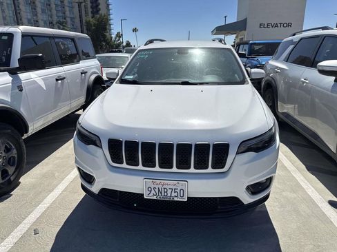 Used 2020 Jeep Cherokee Latitude Plus FWD image 9