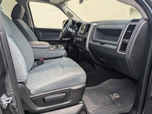 Used 2018 RAM 2500 Tradesman w/ Chrome Appearance Group AWD/4WD image 18