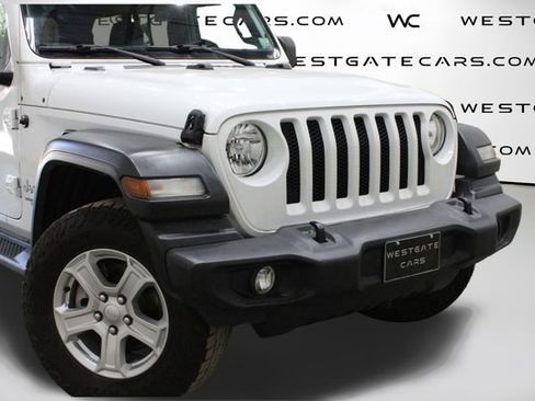 Used 2018 Jeep Wrangler Unlimited Sport S image 38