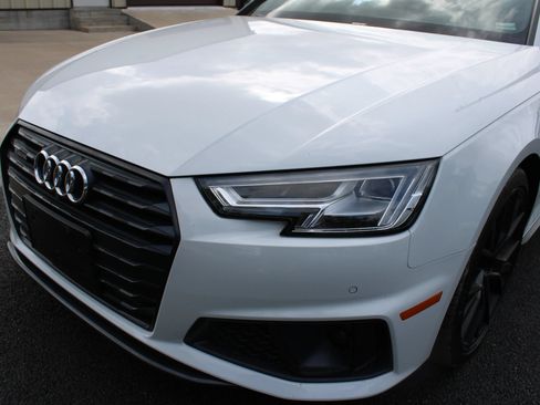 Used 2019 Audi A4 2.0T Prestige AWD/4WD image 3