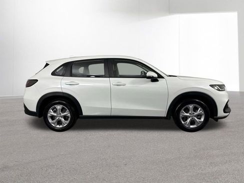 Used 2023 Honda HR-V LX image 36