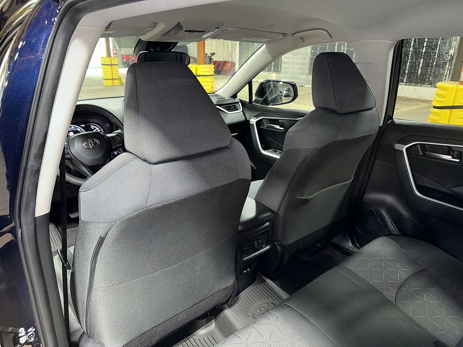 Certified 2025 Toyota RAV4 XLE AWD/4WD image 27
