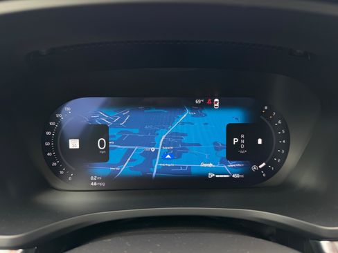Certified 2025 Volvo V60 B5 Cross Country Plus AWD/4WD image 18