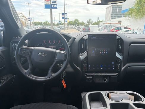 Used 2020 Chevrolet Silverado 1500 Custom Trail Boss w/ Custom Convenience Package AWD/4WD image 14