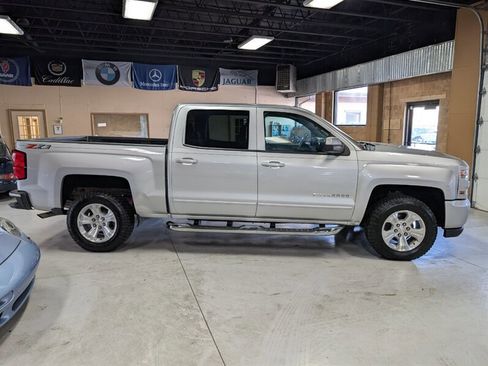 Used 2018 Chevrolet Silverado 1500 LT w/ All Star Edition image 12