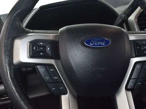 Certified 2020 Ford F350 Lariat w/ Lariat Value Package image 11