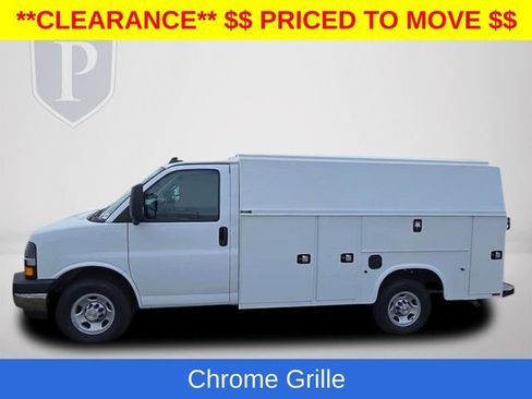 New 2025 Chevrolet Express 3500 w/ Power Convenience Package RWD image 12