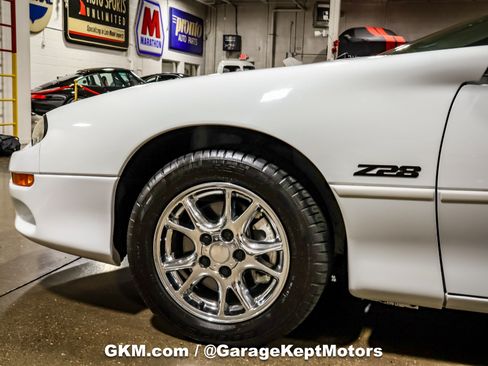 Used 2002 Chevrolet Camaro Z28 RWD image 44
