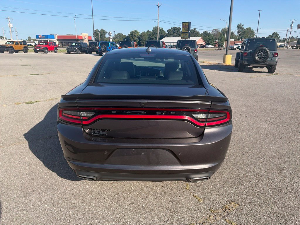 Used 2023 Dodge Charger SXT w/ Plus Group RWD image 5