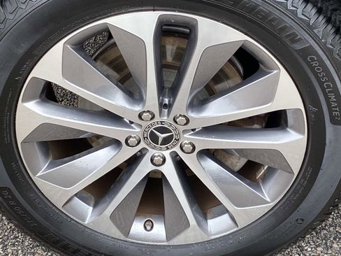 Used 2020 Mercedes-Benz GLE 450 4MATIC image 29