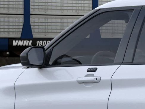 New 2026 Ford Explorer Active w/ Active Comfort Package image 20