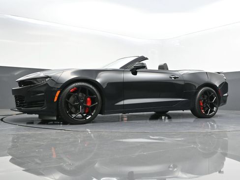 Used 2021 Chevrolet Camaro SS RWD image 36
