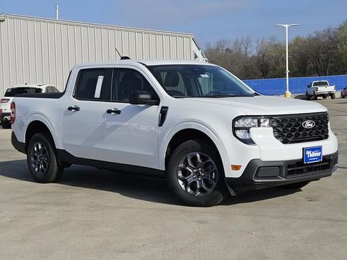New 2025 Ford Maverick XLT image 2