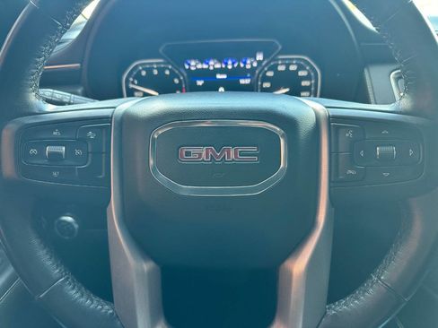 Used 2021 GMC Yukon XL SLT AWD/4WD image 17