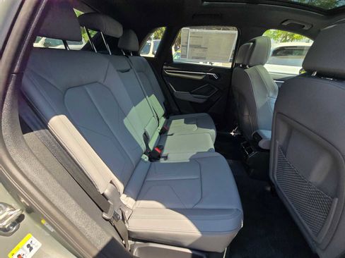 New 2025 Audi Q3 2.0T Premium image 14