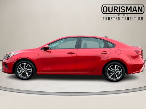 Used 2024 Kia Forte LXS image 3