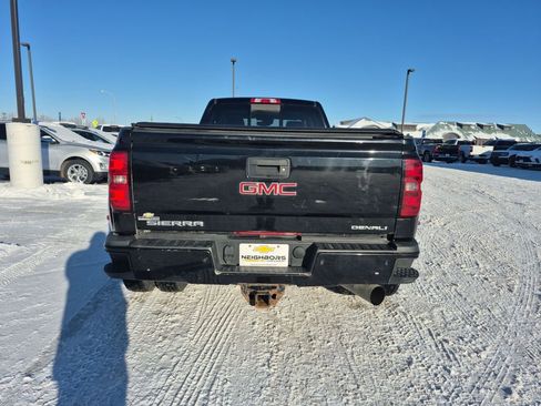 Used 2018 GMC Sierra 3500 Denali w/ Duramax Plus Package AWD/4WD image 4