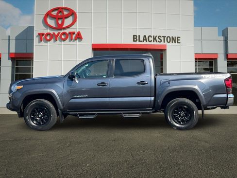 Used 2020 Toyota Tacoma SR5 image 6