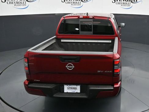 Used 2022 Nissan Frontier SV image 14
