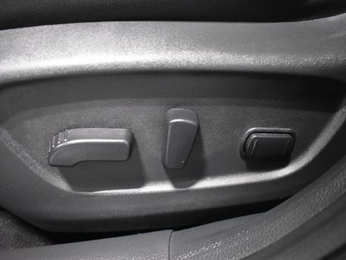 Used 2016 Nissan Rogue SL image 17