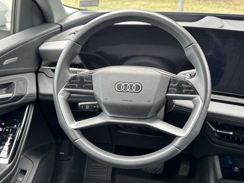 Used 2025 Audi Q6 e-tron Premium Plus w/ Premium Plus AWD/4WD image 19