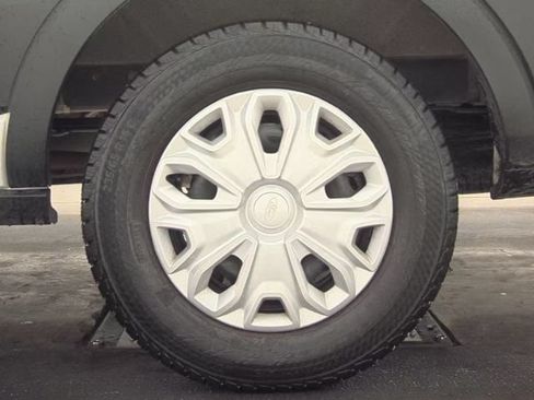 Used 2025 Ford Transit 350 XLT RWD image 21