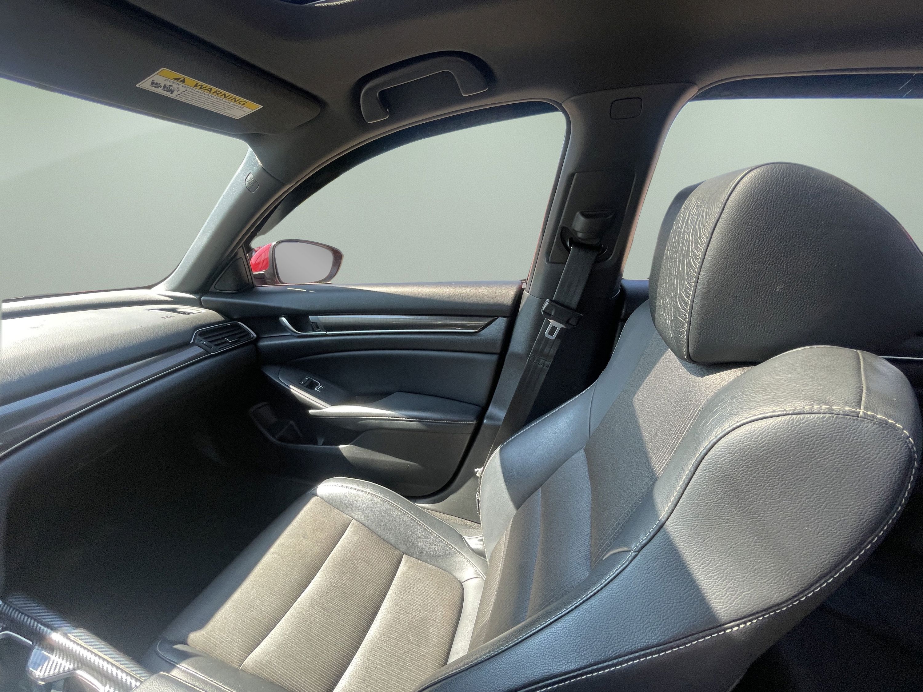 Used 2018 Honda Accord Sport image 36
