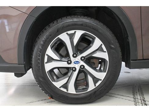 Used 2020 Subaru Outback Limited image 23