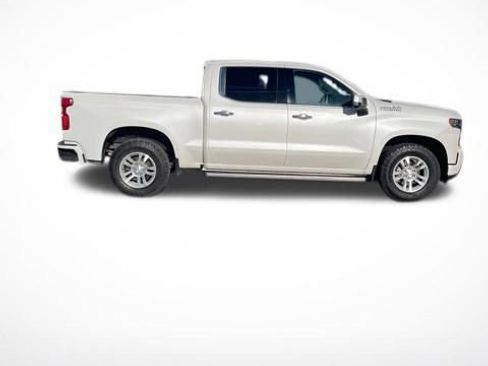 Used 2019 Chevrolet Silverado 1500 High Country w/ Technology Package AWD/4WD image 6