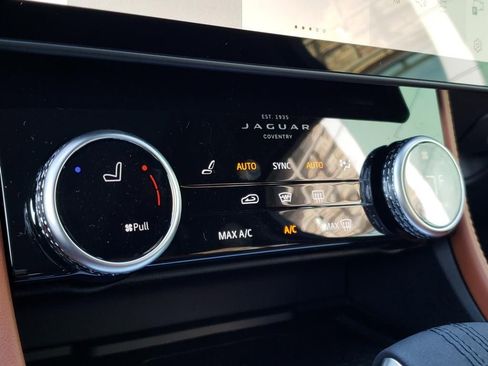 New 2026 Jaguar F-PACE R-Dynamic S image 23