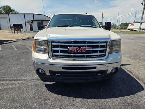 Used 2011 GMC Sierra 1500 SLE w/ Regional Value Package RWD image 3