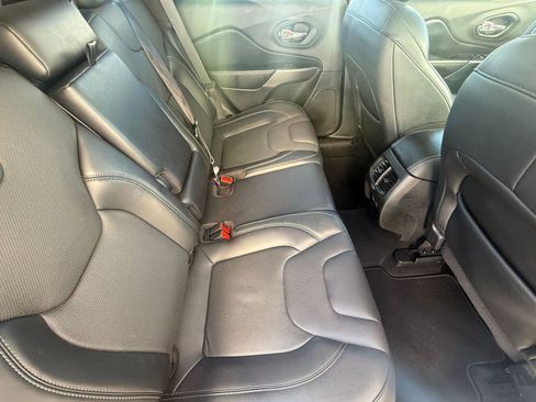 Used 2021 Jeep Cherokee Latitude Lux w/ Sun & Sound Group image 32