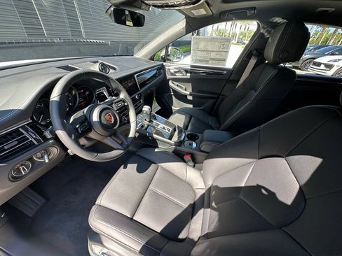 Used 2026 Porsche Macan Turbo AWD/4WD image 4