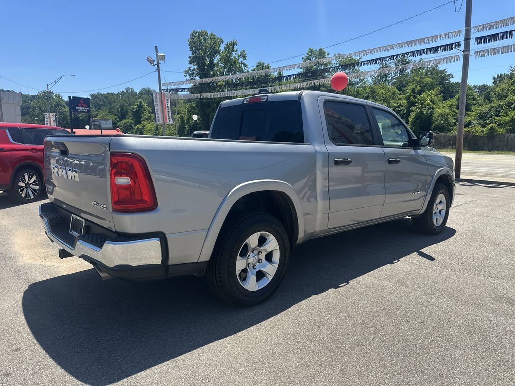 Used 2025 RAM 1500 Big Horn AWD/4WD image 5