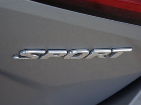 Used 2023 Honda Civic Sport image 17