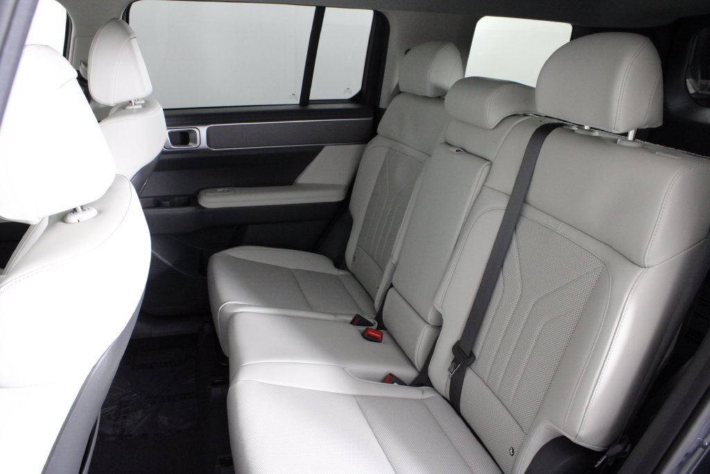 Certified 2026 Hyundai Santa Fe SEL FWD image 22
