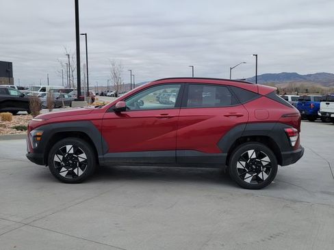 Used 2025 Hyundai Kona SEL image 2