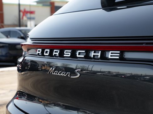 Used 2019 Porsche Macan S image 33