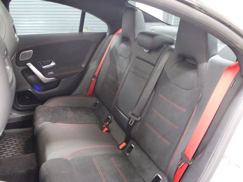 Used 2025 Mercedes-Benz CLA 35 AMG 4MATIC image 33