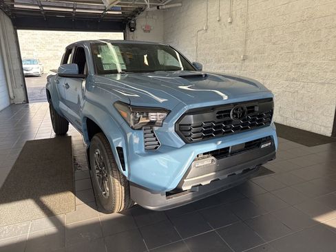 New 2026 Toyota Tacoma TRD Sport image 2