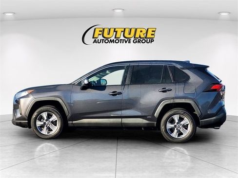 Certified 2022 Toyota RAV4 LE image 9