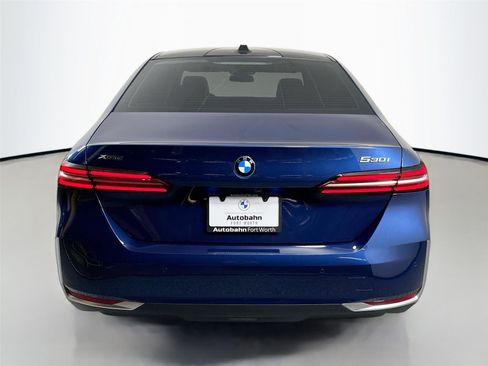 New 2026 BMW 530i xDrive w/ Premium Package AWD/4WD image 7