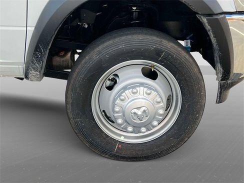 New 2026 RAM 5500 Tradesman w/ Chrome Appearance Group image 17
