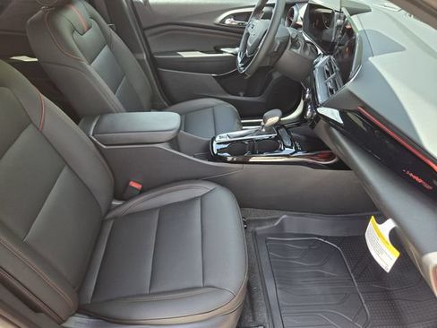 New 2026 Chevrolet Trax RS w/ Sunroof Package FWD image 10