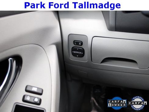 Used 2008 Toyota Camry LE image 18