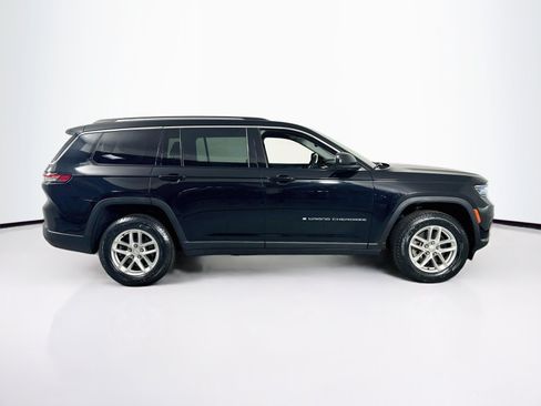 Used 2023 Jeep Grand Cherokee L Laredo w/ Luxury Tech Group I RWD image 4